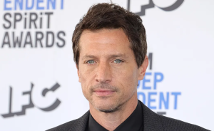 Simon Rex